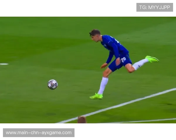 切尔西—哈弗茨背身回敲制造机会 切尔西—哈弗茨背身回敲制造机会