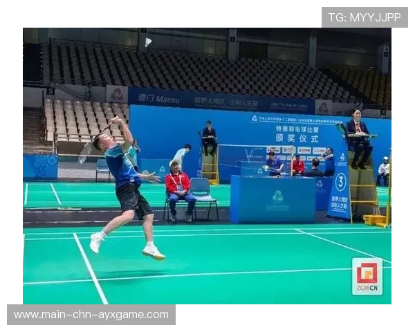 王懿律反拍闪击，突击直线得分，引领羽毛球赛场新风潮